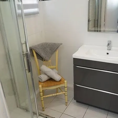 Port-frejus T2. Garage Prive, Clim, 300m Plage. Apartamento Fréjus